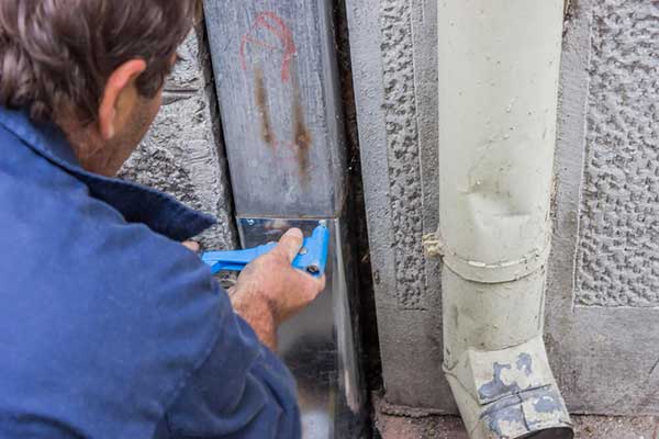 Gutter Cleaning Gutter Cleaning